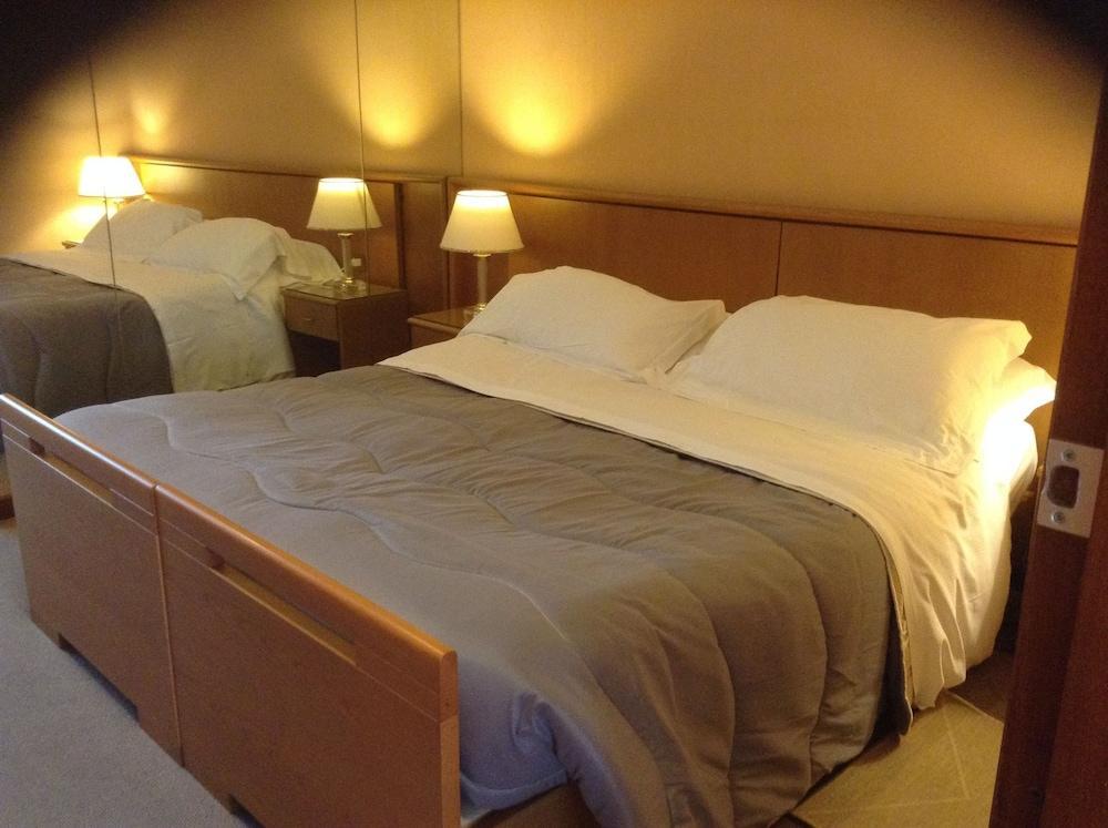 Residenze Garden Aparthotel Roma Ngoại thất bức ảnh