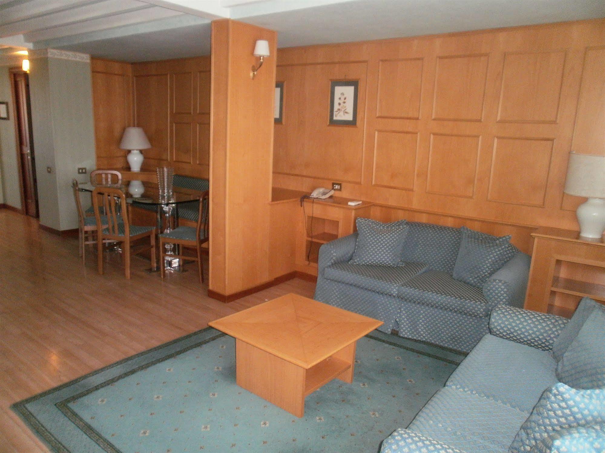 Residenze Garden Aparthotel Roma Ngoại thất bức ảnh